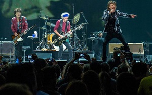 Rolling Stones vướng tranh cãi vì bạn gái Mick Jagger tự sát